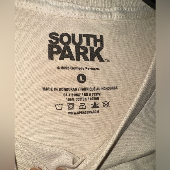 😂 NWOT! South Park Tree Huggin Hippie 💩TShirt - Picture 3 of 4